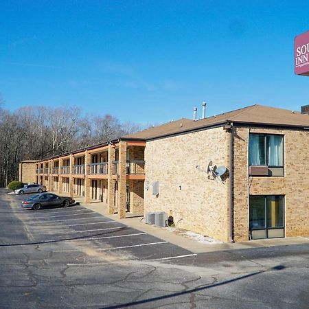 ספרטנבורג Southern Inn And Suites מראה חיצוני תמונה