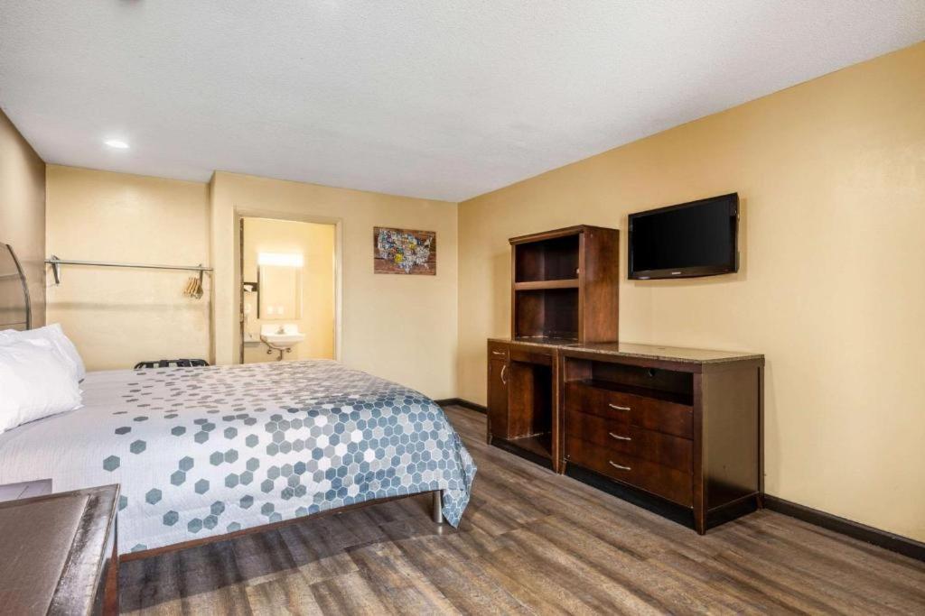 ספרטנבורג Southern Inn And Suites מראה חיצוני תמונה
