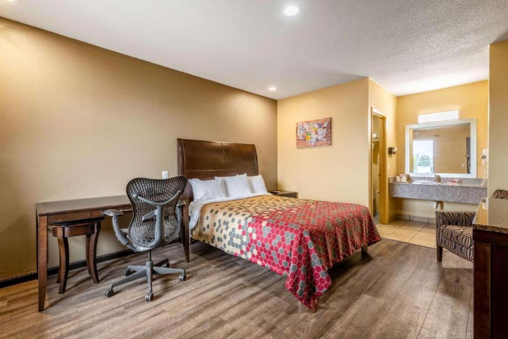 ספרטנבורג Southern Inn And Suites מראה חיצוני תמונה